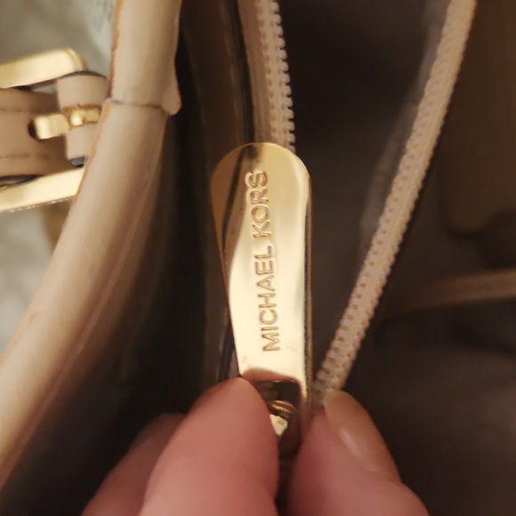 Purse - Picture 4 of 7